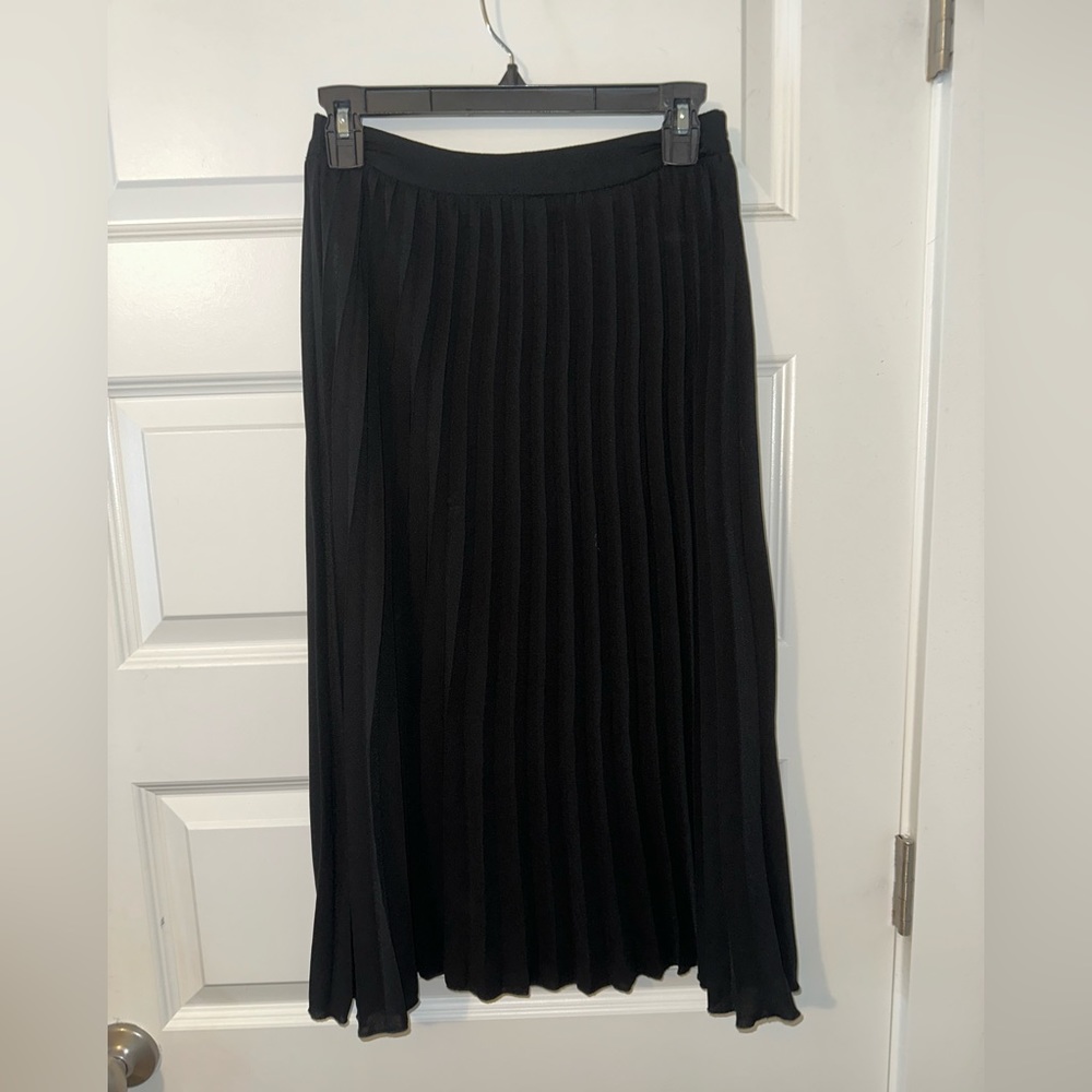 Black Pleated Midi Skirt